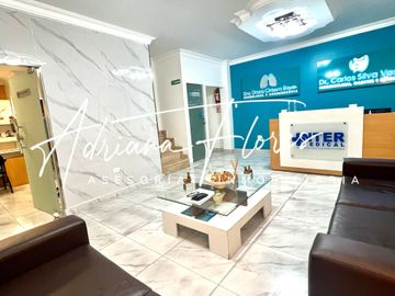 Villa en Urdesa Av Victor Emilio Estrada Cerca Av Las Mojas