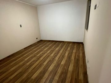 OCASION DPTO DE 102 MT2 EN SANTO DOMINGO CARABAYLLO 5TO PISO $/.60,000 DOLARES