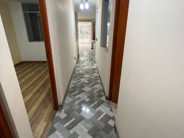 OCASION DPTO DE 102 MT2 EN SANTO DOMINGO CARABAYLLO 5TO PISO $/.60,000 DOLARES