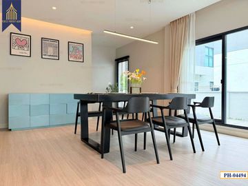 ให้เช่า บ้านพร้อมเข้าอยู่ Centro Bangna ทิศใต้ พร้อมเฟอร์นิเจอร์และเครื่องใช้ไฟฟ้า หิ้วกระเป๋าเข้าอยู่ได้เลย
