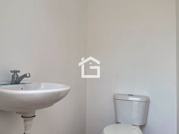 Casa en Venta con jacuzzi en Urb. Vista Sol 2, Machala