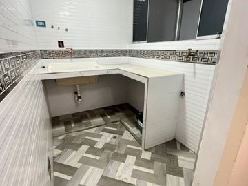 OCASION DPTO DE 102 MT2 EN SANTO DOMINGO CARABAYLLO 3ER PISO $/.65,000 MIL DOLARES