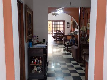 *rebajada*VENTA casa para remodelar en San Antonio MIRAFLORES