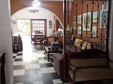 *rebajada*VENTA casa para remodelar en San Antonio MIRAFLORES
