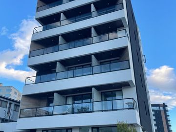 VENDO ESTUDIO/SUITE EN EXCELENTE EDIFICIO A ESTRENAR - SECTOR EL BATAN