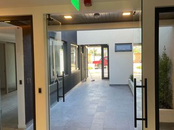 VENDO ESTUDIO/SUITE EN EXCELENTE EDIFICIO A ESTRENAR - SECTOR EL BATAN
