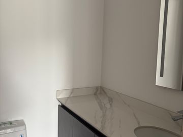 VENDO ESTUDIO/SUITE EN EXCELENTE EDIFICIO A ESTRENAR - SECTOR EL BATAN