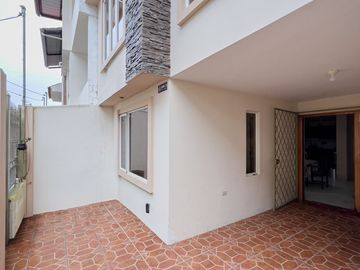 Casa tres habitaciones en venta en el rosal