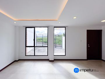 Casa en venta a estrenar tres habitaciones al norte de la ciudad