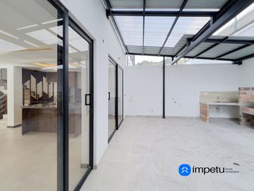 Casa en venta a estrenar tres habitaciones al norte de la ciudad