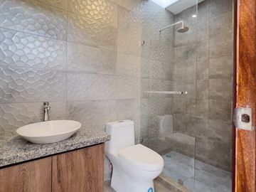 Casa en venta a estrenar tres habitaciones al norte de la ciudad