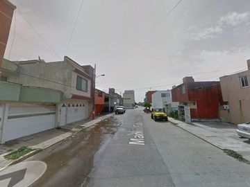 Casa en venta en Manlio Fabio Altamirano, Guadalupe Victoria, Coatzacoalcos, Veracruz