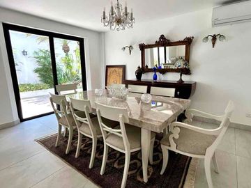 SAMBORONDON KM2.5, Vendo Casa remodelada 3 dormitorios $320.000