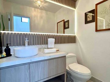 SAMBORONDON KM2.5, Vendo Casa remodelada 3 dormitorios $320.000
