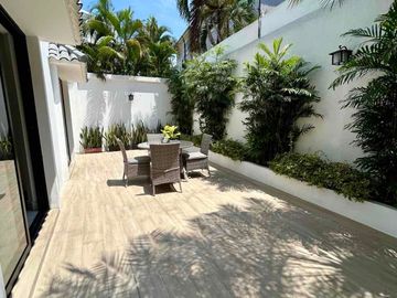 SAMBORONDON KM2.5, Vendo Casa remodelada 3 dormitorios $320.000