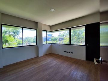 18.9M RFO 2 Storey House & Lot w/Roofdeck For Sale in Brgy Calublub II,Laiya Road San Juan Batangas LSS