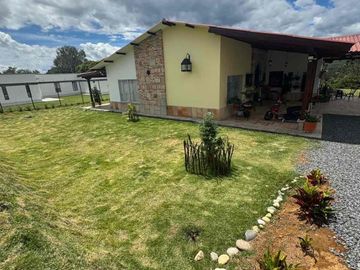 DISEÑO, NATURALEZA Y CONFORT EN UN SOLO LUGAR