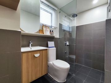 Brand New Low Rise 2BR Condo Villa Unit w/ 1CG in Brgy Calubcub II, San Juan, Batangas For Sale LSS