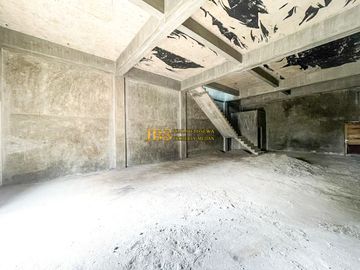 Dijual/Disewakan Ruko 4,5 Tingkat Strategis di Yos Sudarso – Luas 8x25m, Medan