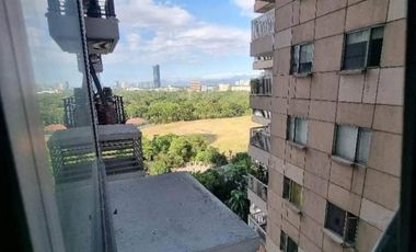 Executive 1BR Suite with Parking & Golf View FOR SALE in The Address at Wack Wack, Mandaluyong