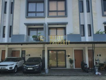 RUMAH 3 LANTAI DALAM CLUSTER DEKAT UPN VETERAN JAKARTA