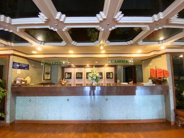 For sale: Hotel, hotel in the heart of Phitsanulok city, 9456 sq m, 6 rai, 3 ngan, 36.10 sq m, size 126 rooms