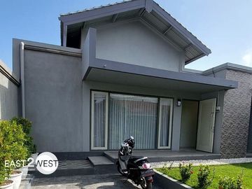 Dijual/Disewakan Rumah Perum Sari Jimbaran Nusa Dua Bali Fully Furnished Bagus Nyaman Siap Huni Lokasi Sangat Strategis