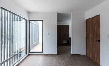 Casa en Venta en Lomas de Angelopolis III, Excelentes Acabados y Amenidades Premium, Cluster con Alberca