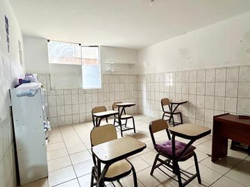 Se Vende Casa Acondicionada Como Colegio