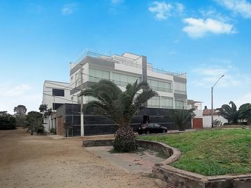 Punta Hermosa - TRIPLEX PENTHOUSE Frente a Parque de 3dorm + 2cocheras + Piscina + 3balcones