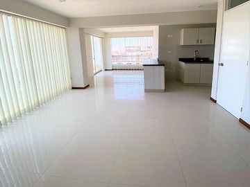 Punta Hermosa - TRIPLEX PENTHOUSE Frente a Parque de 3dorm + 2cocheras + Piscina + 3balcones