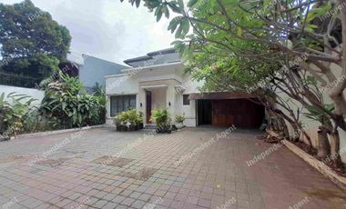 Rumah 2 lantai di Jalan Raya Pangeran Antasari Jakarta Selatan