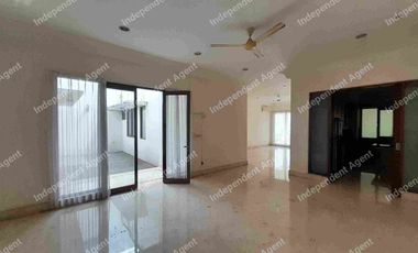 Rumah 2 lantai di Jalan Raya Pangeran Antasari Jakarta Selatan