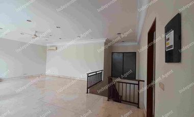 Rumah 2 lantai di Jalan Raya Pangeran Antasari Jakarta Selatan