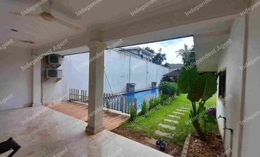 Rumah 2 lantai di Jalan Raya Pangeran Antasari Jakarta Selatan