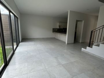 Aria Boscaje | Casa Modelo Cantábile con Roof Garden, 3 recámaras, cocina integral y jardín