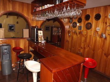 Residencia amplia y muy bien conservada