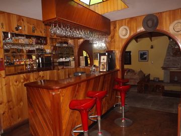 Residencia amplia y muy bien conservada