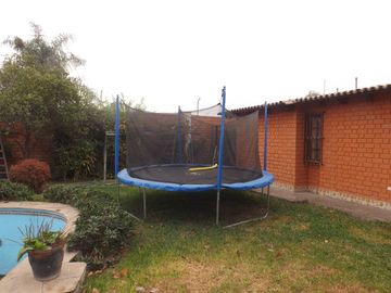 Residencia amplia y muy bien conservada