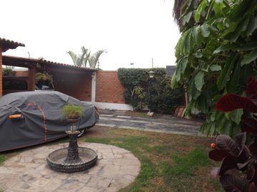 Residencia amplia y muy bien conservada