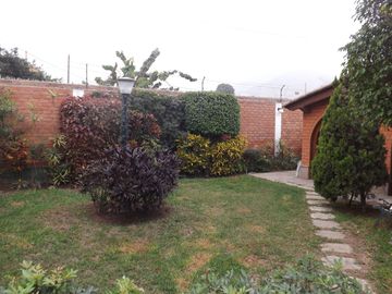 Residencia amplia y muy bien conservada
