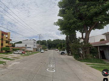 Departamento ubicado en colonia Paseos del Sol, Zapopan Jalisco. Con 2 recamaras y 67m2. Con salida a Anillo Periférico.