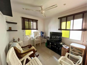 Venta de Casa un piso bien ubicada