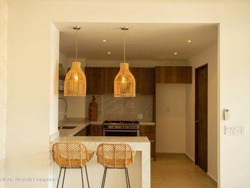 Departamento en venta en La Cruz de Huanacaxtle a solo 150m de la playa.