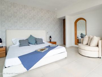 Departamento en venta en La Cruz de Huanacaxtle a solo 150m de la playa.