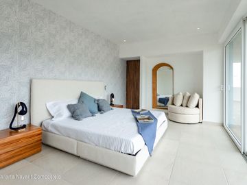 Departamento en venta en La Cruz de Huanacaxtle a solo 150m de la playa.