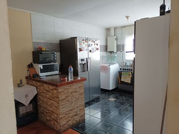 ¡Vive y Arrienda en Santa Inés! 2 Propiedades en 1