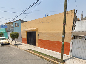 Casa En Venta En Calle 17 col. Estado de México En Nezahualcóyotl