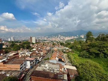 Apartamento de 2 alcobas en venta. La Estrella, Centro