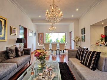 🔥 OCASIÓN: Preciosa Casa + Chalet en San Antonio – 🌳 Cerca a Todo en Zona Tranquila 🛋️